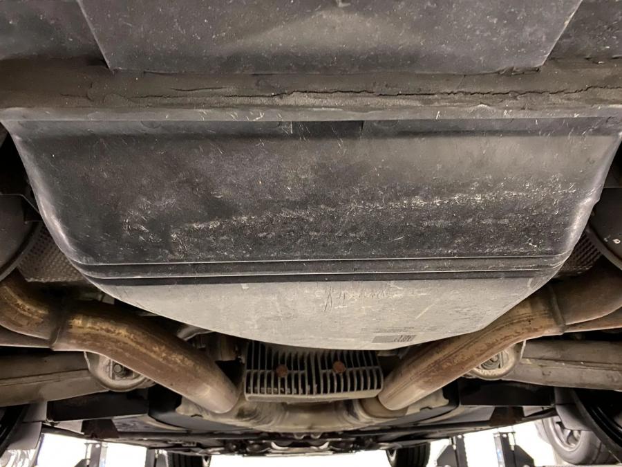 Днище и подвеска BMW M5 (E39) 2003 года  (фото 71 из 148)